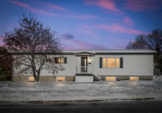 Bungalow for sale - 93 Rue Auger, Beauport, G1B2K5
