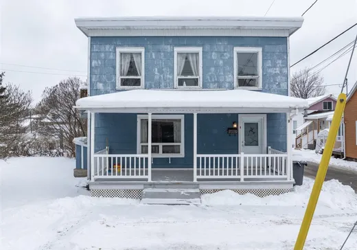 Two or more stories for sale - 9 Rue Fagot, Lévis, G6V2N9