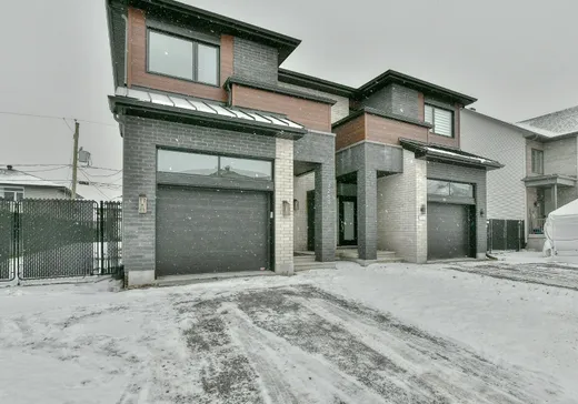 Two or more stories for sale - 3260 Rue du Riesling, Sainte-Marthe-sur-le-Lac, J0N1P0