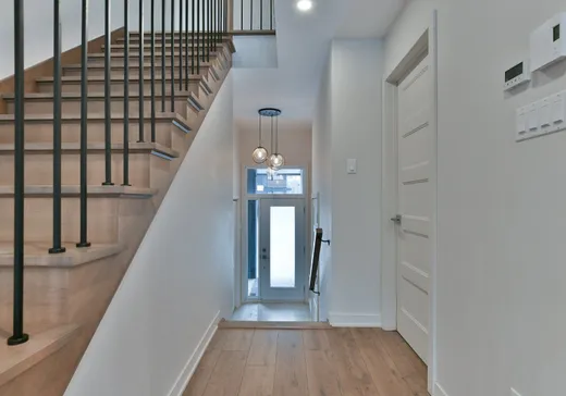 House for sale - 3260 Rue du Riesling, Sainte-Marthe-sur-le-Lac, J0N 1P0