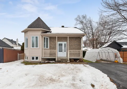 Two or more stories for sale - 89 Rue des Sages, Lavaltrie, J5T1V6