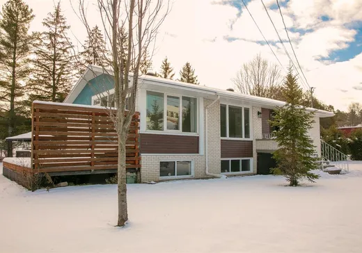 Bungalow à vendre - 150 Rue Rivier, Waterville, J0B3H0