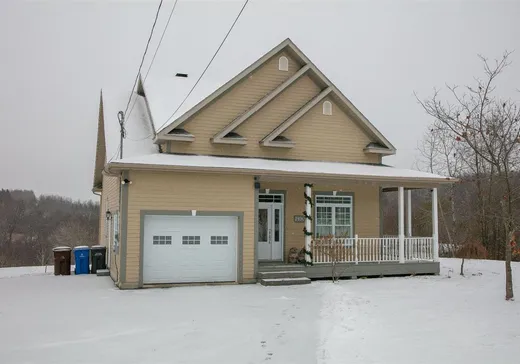 Maison à vendre - 2100 Ch. des Pèlerins, Fleurimont, J1E 4M3