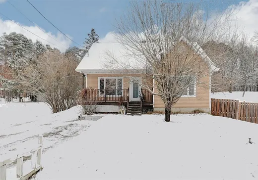 Bungalow à vendre - 164 Rue St-Francis, Sherbrooke, J1M0B3