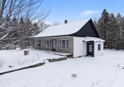 Bungalow à vendre - 80 Ch. des Trois-Lacs, Val des Sources, J1T3M7