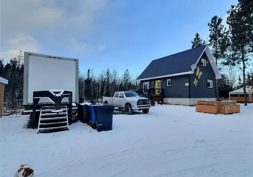 Un étage et demi à vendre - 406 Ch. du Grand-Courant, Saint-Antonin, G0L2J0