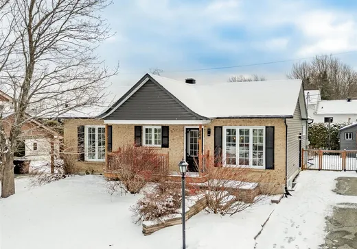 Bungalow for sale - 808 Rue Charlevoix, Sherbrooke, J1N2C2