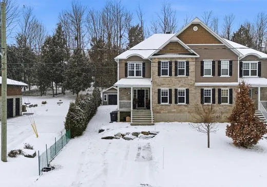 Two or more stories for sale - 823 Rue des Girolles, Rock Forest-Saint-Élie-Deauville, J1N0Y2