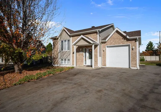 Maison à vendre - 1750 Rue du Genévrier, Terrebonne, J7M 0A9