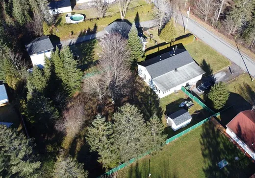 Bungalow à vendre - 24 Rue de la Station, Shannon, G3S1R0