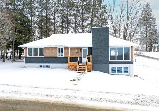 House for sale - 60 Rue Stanley, Windsor, J1S 1P2