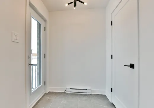 House for sale - 465 Rue du Muscat, Sainte-Marthe-sur-le-Lac, J0N 1P0