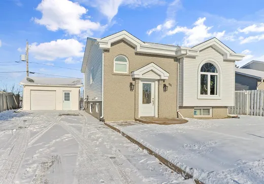 Paliers multiples à vendre - 19 Rue Chicoine, Saint-Constant, J5A2B7