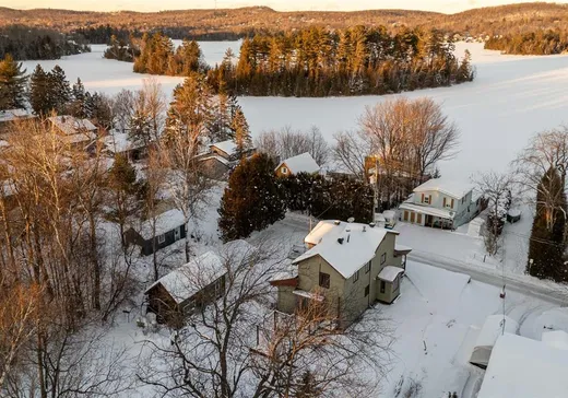 Maison à étages à vendre - 1605 Rue Roy, Prévost, J0R1T0