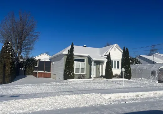 Bungalow à vendre - 1651 Rue Julien, Sherbrooke, J1N3T9