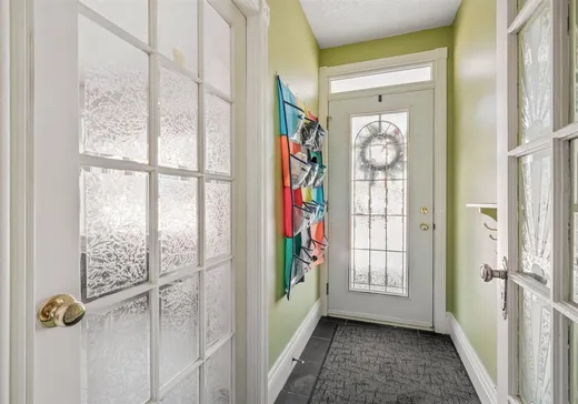 Maison à vendre - 208 Rue St-Louis, Beaupré, G0A 1E0