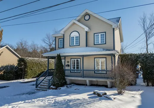 Maison à vendre - 369 Rue Basile-Letendre, St-Germain-De-Grantham, J0C 1K0