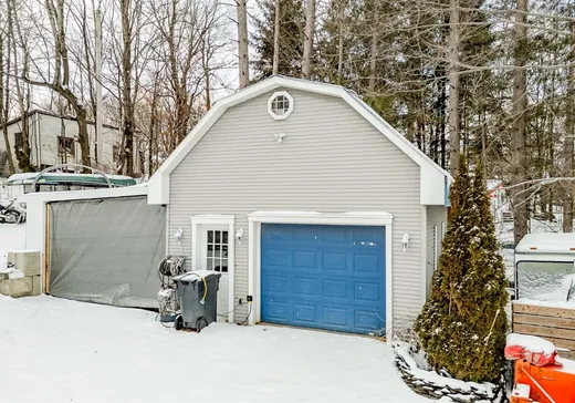 Maison à vendre - 353 Ch. St-Pierre, Windsor, J1S 2L5