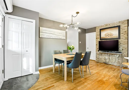 Maison à vendre - 64 Rue Stanley, Windsor, J1S 1P2