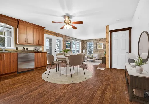 Maison à vendre - 2500 Ch. Tourville, St-Nicephore, J2A 3Y6