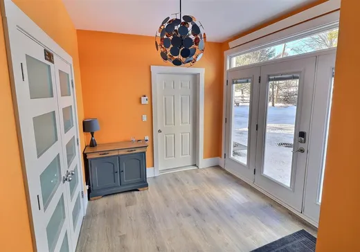 Maison à vendre - 160 Rue Pierce, Magog, J0B 1C0