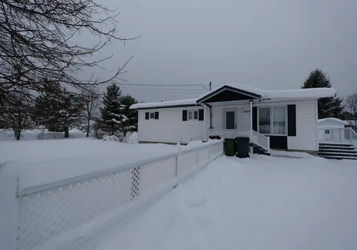 Bungalow for sale - 1600 7e Rue, Mont-Laurier, J9L0A9