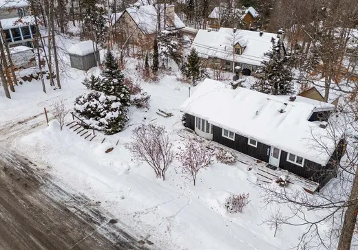 Bungalow à vendre - 652 Ch. des Pins E., Saint-Sauveur, J0R1R2