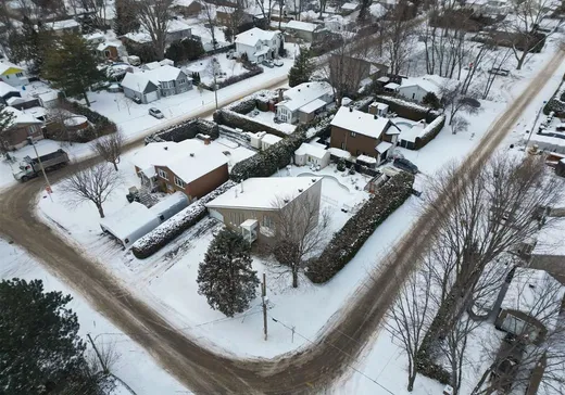 House for sale - 2915 Rue Bellerive, Sainte-Marthe-sur-le-Lac, J0N 1P0