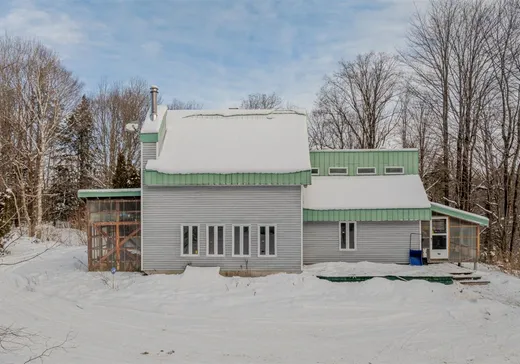 Un étage et demi à vendre - 874 Rue Principale, Ville de Québec, G0A3T0