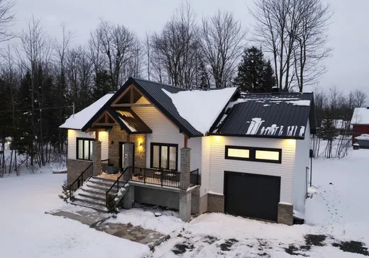 Maison à vendre - 146 Rue Hamel, Saint-Félix-de-Kingsey, J0B 2T0