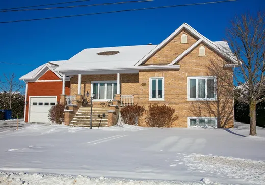 Bungalow for sale - 400 Rue Ashley, East Angus, J0B1R0