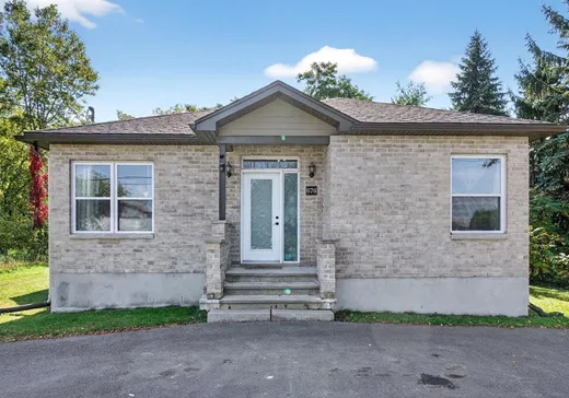 Maison à vendre - 676 25e Avenue, Saint-Eustache, J7R 4K3