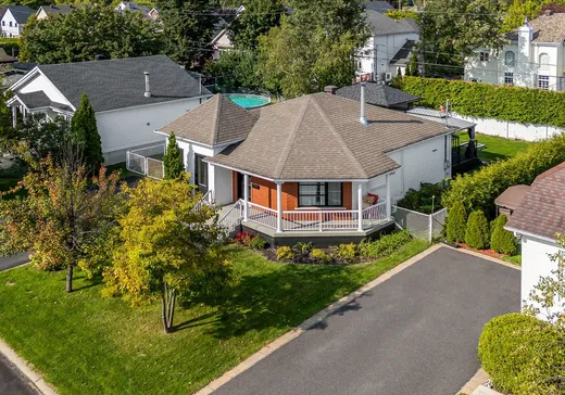 Two or more stories for sale - 407 Rue des Cigales, Otterburn Park, J3H5S1