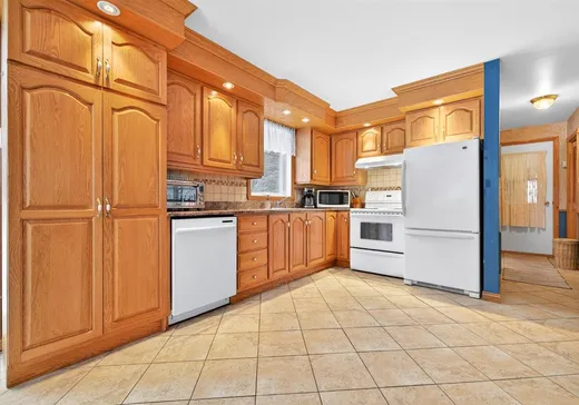 House for sale - 31 Rue St-Jean, Sainte-Clotilde-de-Horton, J0A 1H0