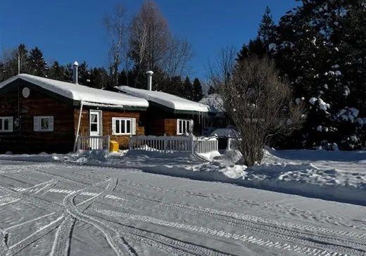 Bungalow à vendre - 5 Av. des Peupliers, St-Tite-Des-Caps, G0A4J0