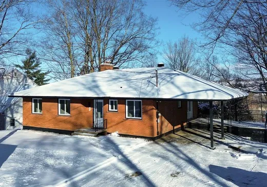 Bungalow à vendre - 7 Rue Girard, Sherbrooke, J1C0P1