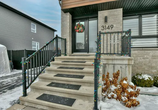 House for sale - 3149 Rue André, Sainte-Marthe-sur-le-Lac, J0N 1P0