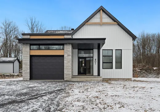 House for sale - 52 Rue Western, Waterloo, J0E 2N0