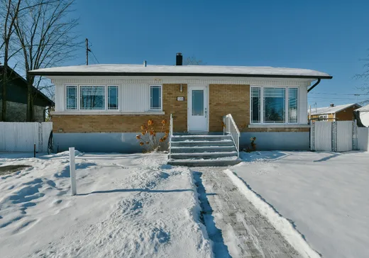 Maison à étages à vendre - 1208 Rue St-Sacrement, Terrebonne, J6W3G4