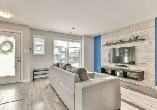 Maison à vendre - 209 Rue Léo, Sainte-Marthe-sur-le-Lac, J0N 1P0