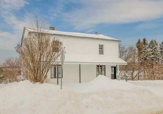 Maison à vendre - 200 Rg de la Rivière-Blanche, Saint-Marc-des-Carrières, G0A 4B0