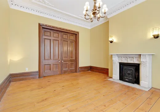 Maison à vendre - 1847 Rue Tupper, Montréal (Centreville), H3H 1N3