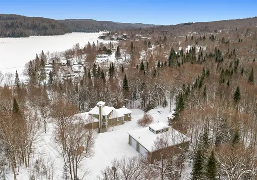 Two or more stories for sale - 158 Ch. de la Baie-au-Sable, Grand-Remous, J0W1E0