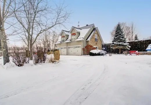 Two or more stories for sale - 56 Imp. de l'Île, Saint-Hyacinthe, J0E1Z0