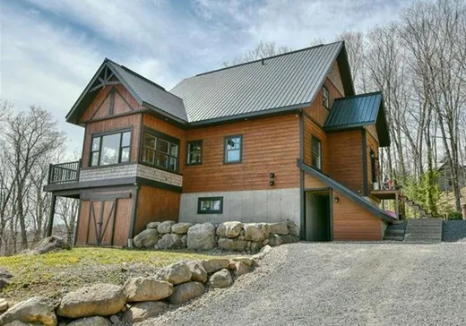 Maison à vendre - 1939 Ch. du Lac-des-Becs-Scie O., Saint-Sauveur, J0R 1R1