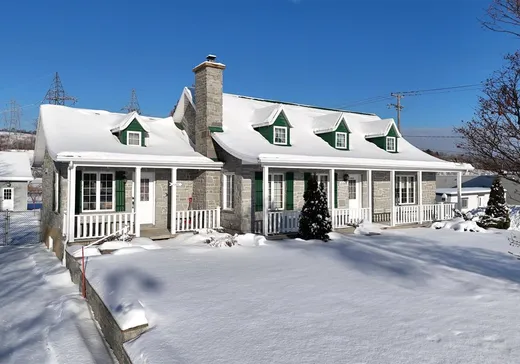 Maison à vendre - 10801 Boul. Ste-Anne, Sainte-Anne-de-Beaupré, G0A 3C0
