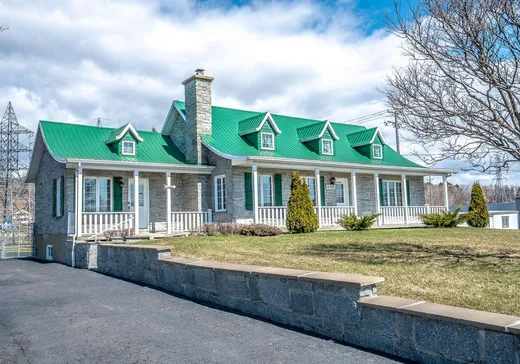 Maison à vendre - 10801 Boul. Ste-Anne, Sainte-Anne-de-Beaupré, G0A 3C0
