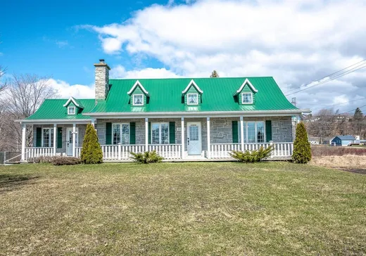 Maison à vendre - 10801 Boul. Ste-Anne, Sainte-Anne-de-Beaupré, G0A 3C0