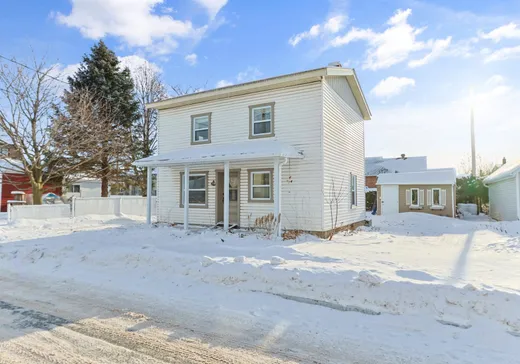 House for sale - 62 Rue St-Rémi, Saint-Rémi, J0L 2L0