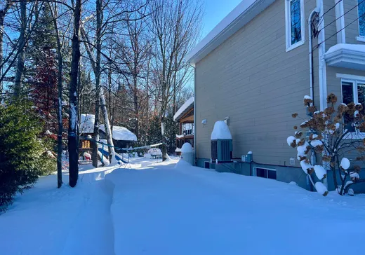 House for sale - 100 Ch. du Domaine-St-Sauveur, Saint-Sauveur, J0R 1R2